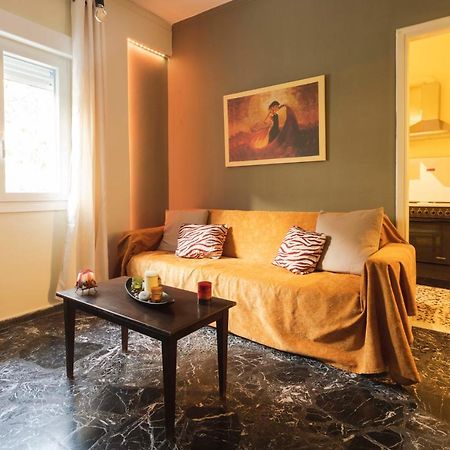 Lovely Small Apartment At Heraklion Center Exteriör bild