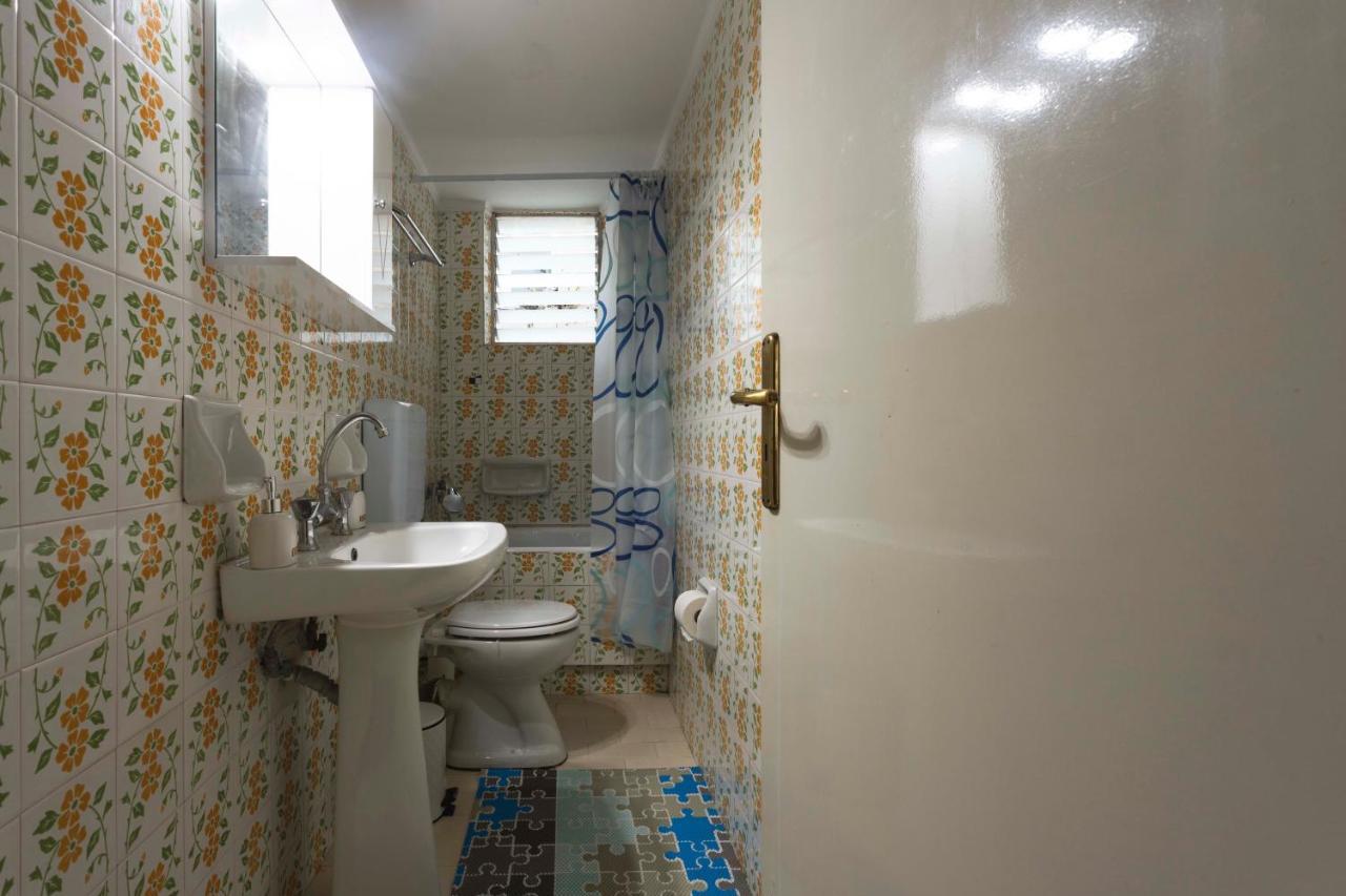 Lovely Small Apartment At Heraklion Center Exteriör bild