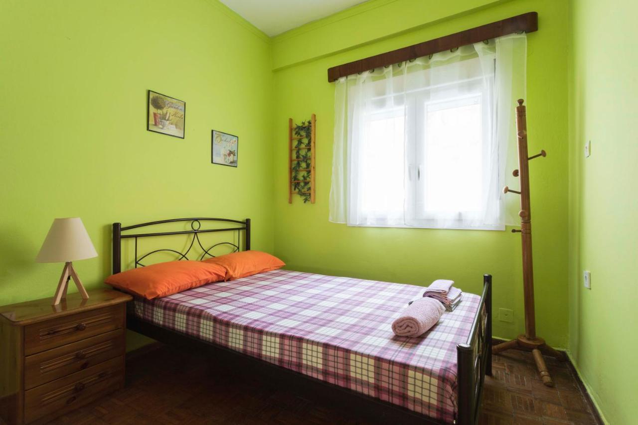 Lovely Small Apartment At Heraklion Center Exteriör bild