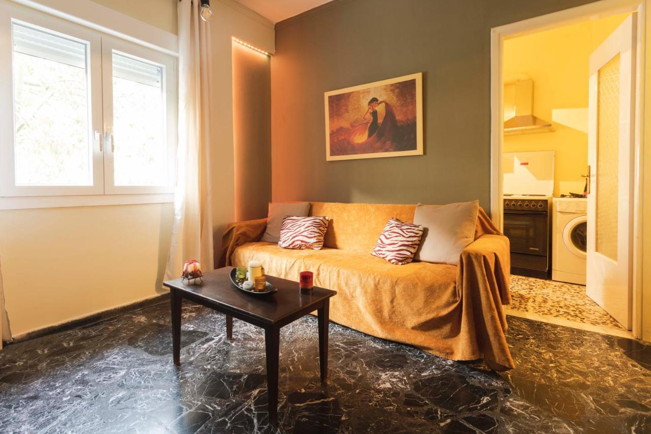 Lovely Small Apartment At Heraklion Center Exteriör bild
